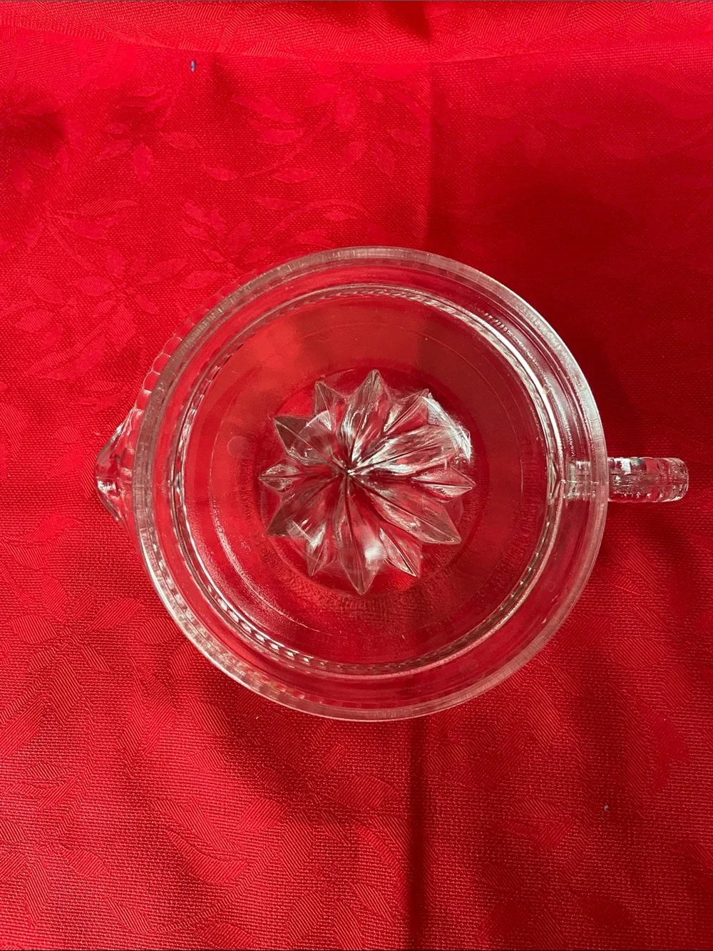 Anchor Hocking Clear Glass Citrus Press with Pour Spout